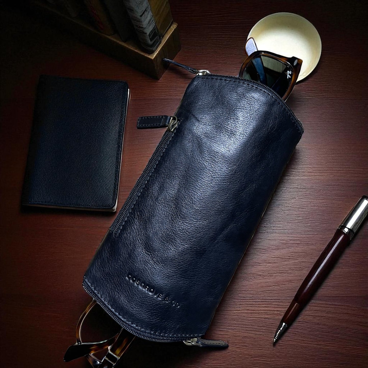 Cosgrove & Co Glasses case - Holds two pairs.